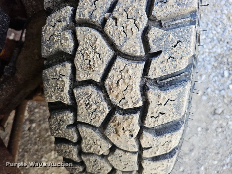 image for item MH9446 2009 Chevrolet Silverado 2500HD  pickup truck