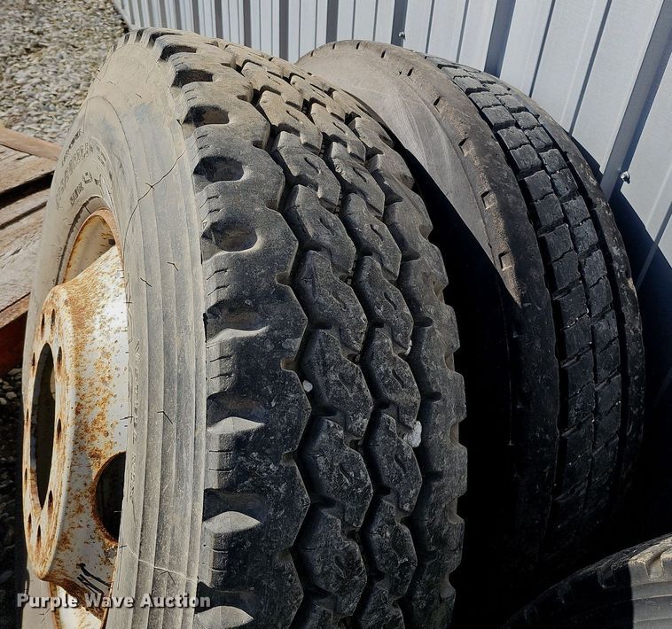 image for item MH9448 (7) tires and wheels