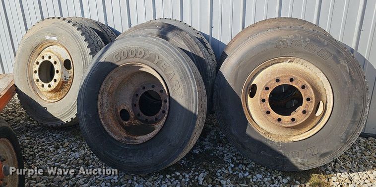 image for item MH9448 (7) tires and wheels