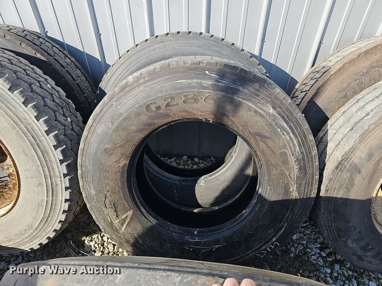 image for item MH9448 (7) tires and wheels