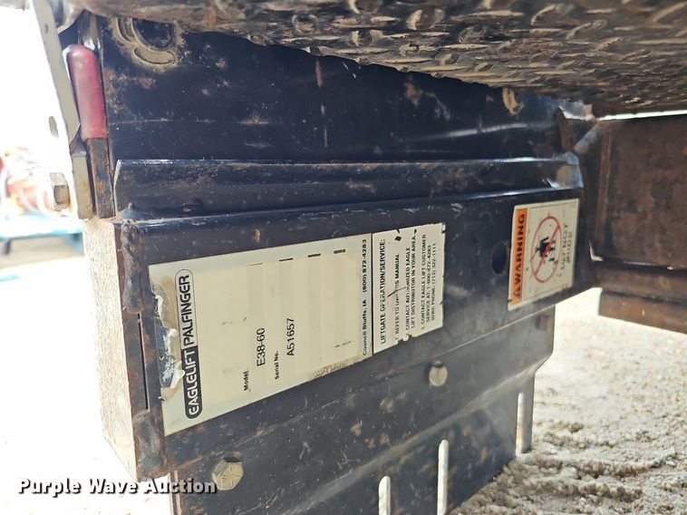 image for item MH9449 Eagle Lift Palfinger E38-60  end gate lift