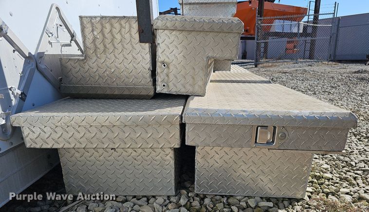 image for item MH9453 (9) toolboxes