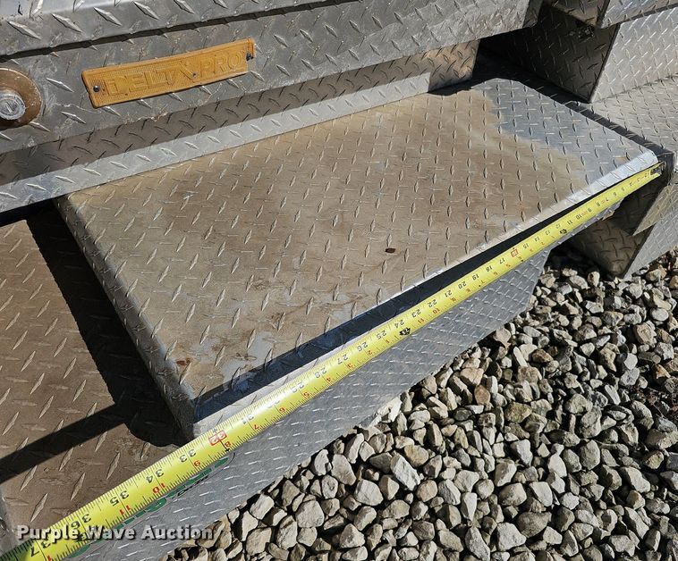 image for item MH9453 (9) toolboxes