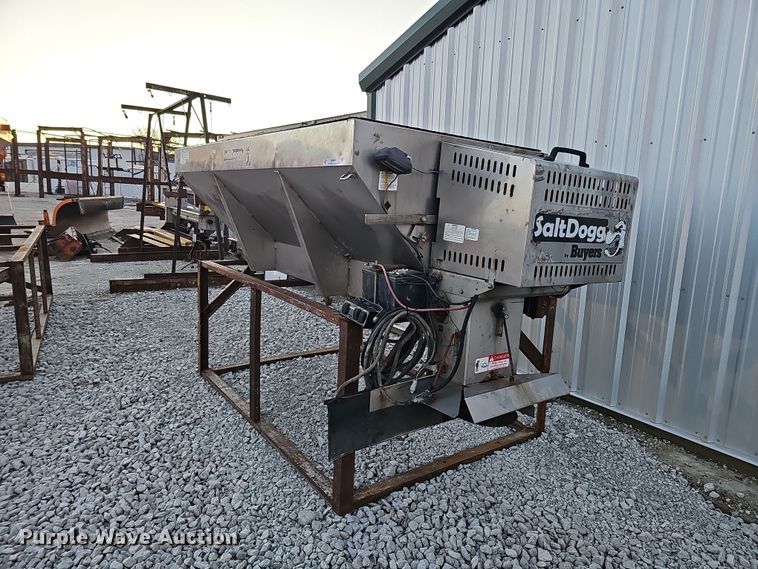 image for item MH9473 Buyers Salt Dogg  spreader