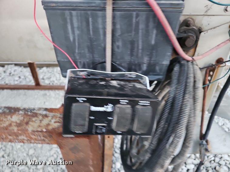 image for item MH9473 Buyers Salt Dogg  spreader