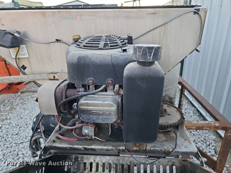 image for item MH9473 Buyers Salt Dogg  spreader