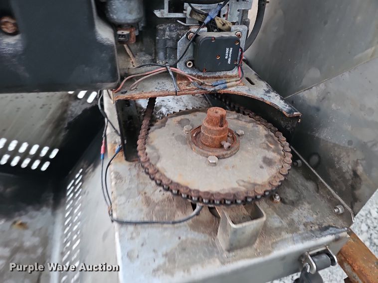 image for item MH9473 Buyers Salt Dogg  spreader