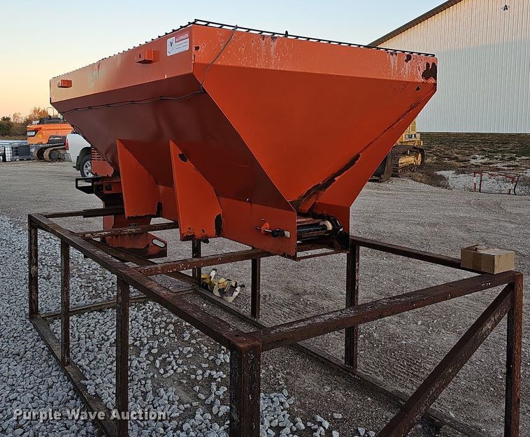 image for item MH9474 Swenson  spreader