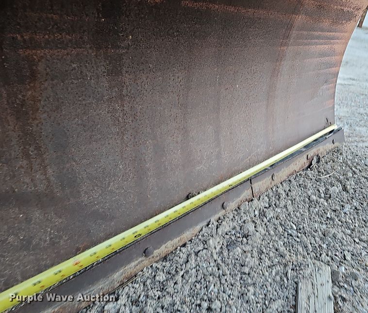 image for item MH9476 Bonnell 435HC-655QA  snow plow