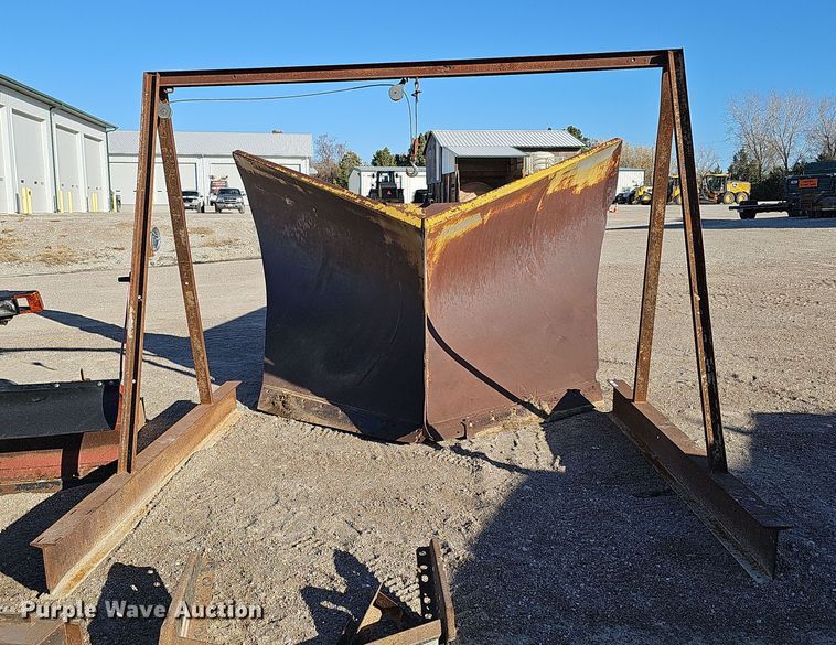 image for item MH9497 A-frame hoist