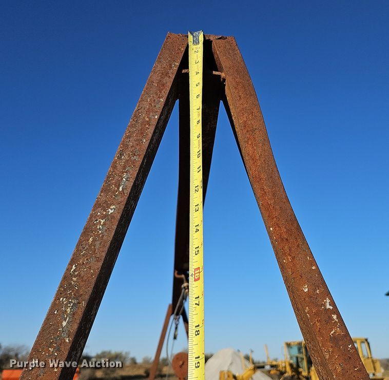 image for item MH9497 A-frame hoist