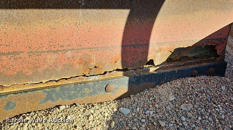 image for item MH9498 Hiniker  96" W snowplow