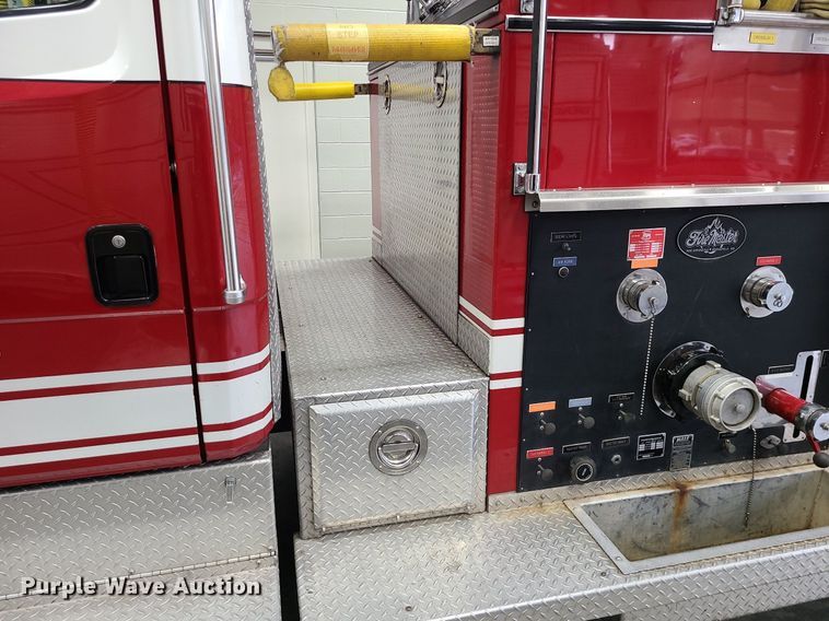 image for item MJ9466 1996 Freightliner FL70  fire truck