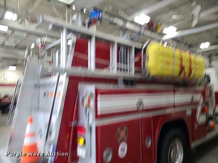 image for item MJ9466 1996 Freightliner FL70  fire truck