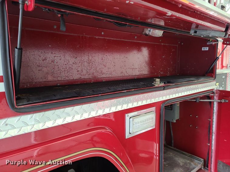 image for item MJ9466 1996 Freightliner FL70  fire truck