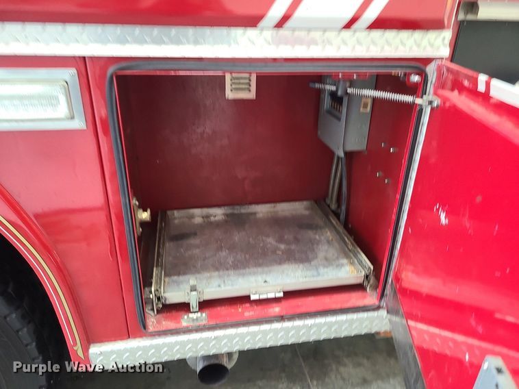 image for item MJ9466 1996 Freightliner FL70  fire truck