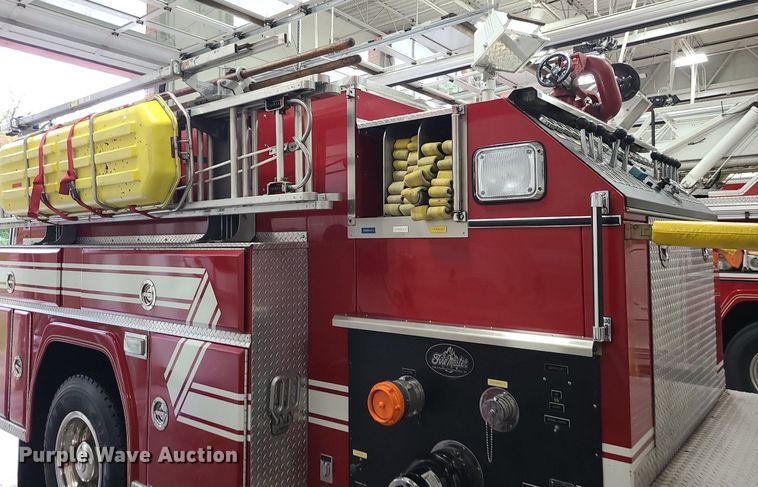 image for item MJ9466 1996 Freightliner FL70  fire truck