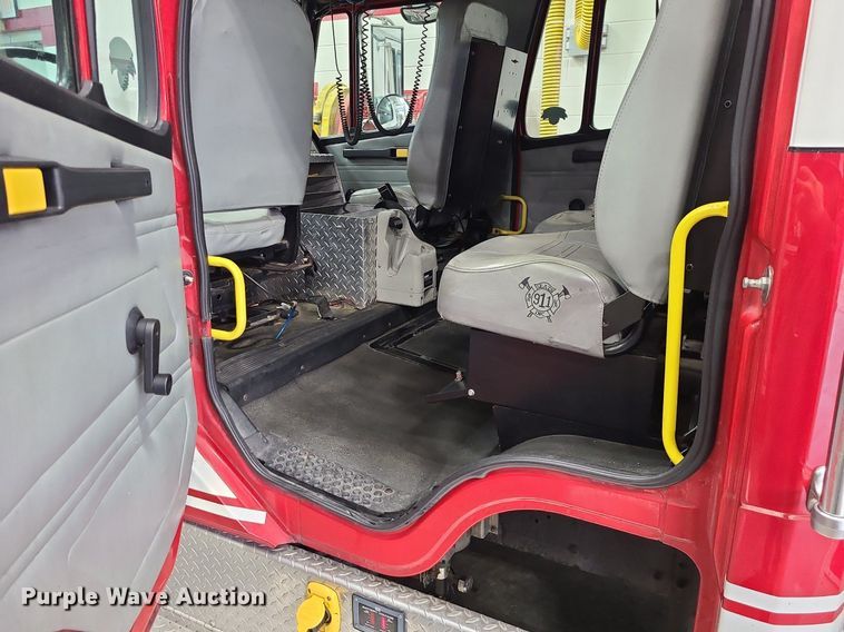 image for item MJ9466 1996 Freightliner FL70  fire truck