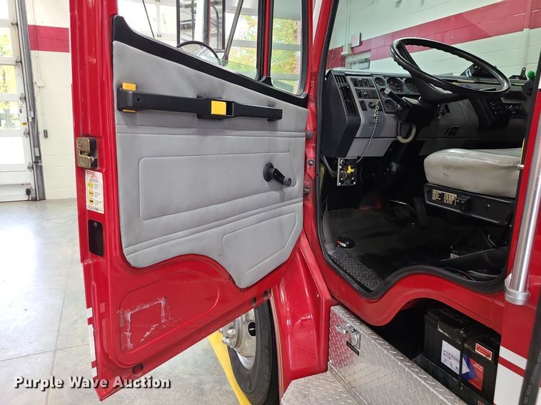 image for item MJ9466 1996 Freightliner FL70  fire truck