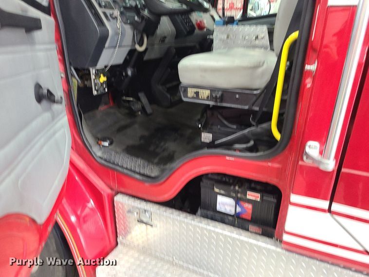 image for item MJ9466 1996 Freightliner FL70  fire truck