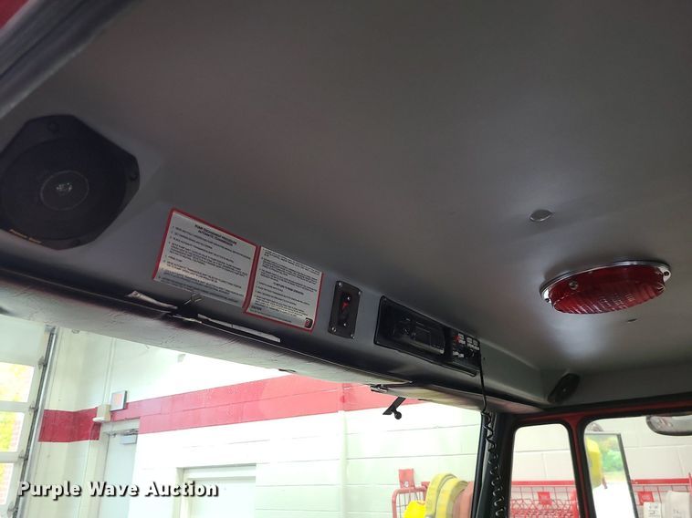 image for item MJ9466 1996 Freightliner FL70  fire truck