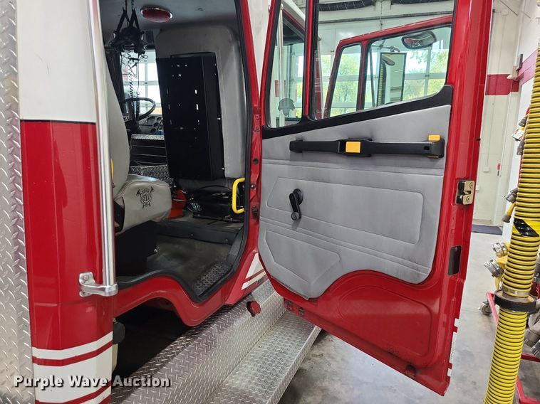 image for item MJ9466 1996 Freightliner FL70  fire truck