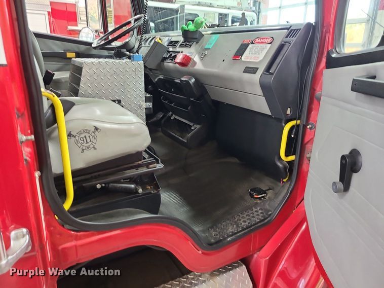 image for item MJ9466 1996 Freightliner FL70  fire truck