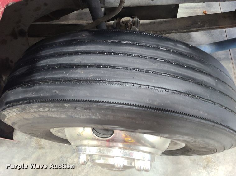 image for item MJ9466 1996 Freightliner FL70  fire truck