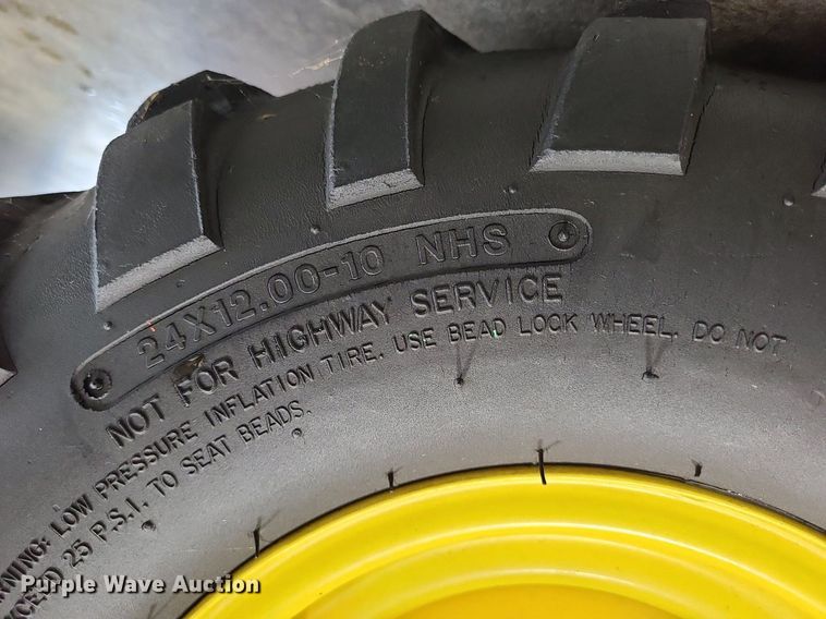 image for item MJ9467 John Deere HPX Gator  utility vehicle