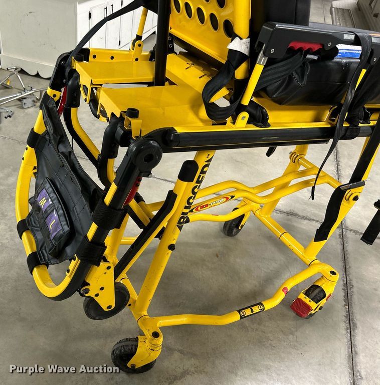 image for item MO9068 Stryker 6092 EZ-Pro R3  Stretcher