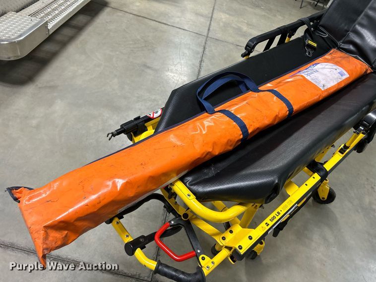 image for item MO9068 Stryker 6092 EZ-Pro R3  Stretcher