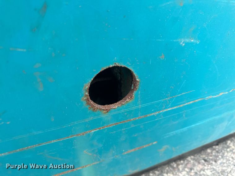 image for item MQ9502 Tennant 6500  sweeper