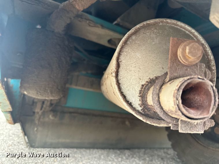 image for item MQ9502 Tennant 6500  sweeper