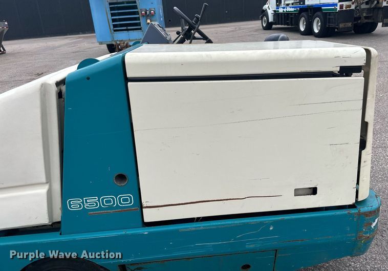 image for item MQ9502 Tennant 6500  sweeper
