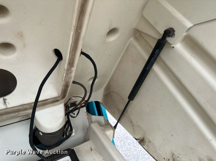 image for item MQ9502 Tennant 6500  sweeper