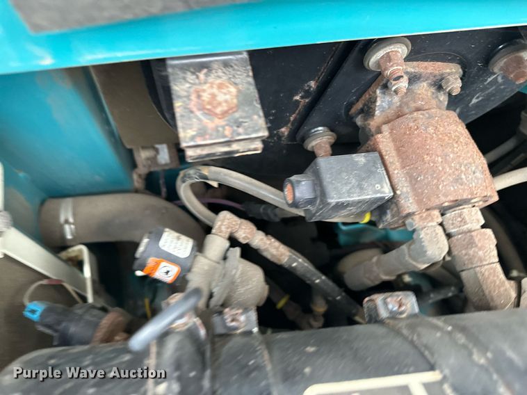 image for item MQ9502 Tennant 6500  sweeper