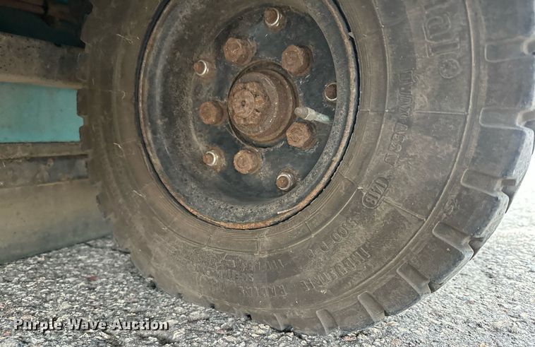 image for item MQ9502 Tennant 6500  sweeper