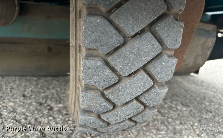 image for item MQ9502 Tennant 6500  sweeper