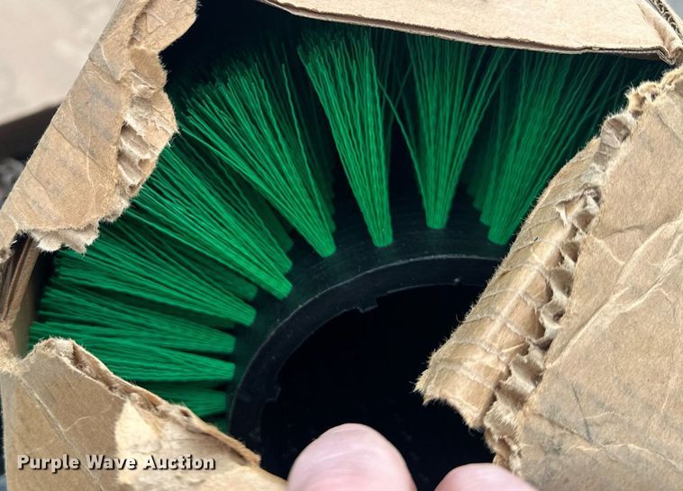 image for item MQ9502 Tennant 6500  sweeper