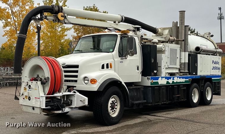 image for item MQ9503 2002 Sterling LT7501  sewer jetter truck