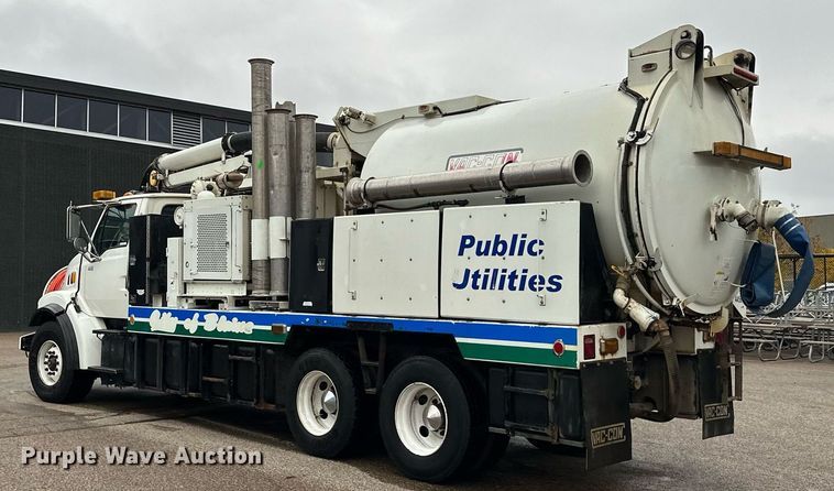 image for item MQ9503 2002 Sterling LT7501  sewer jetter truck