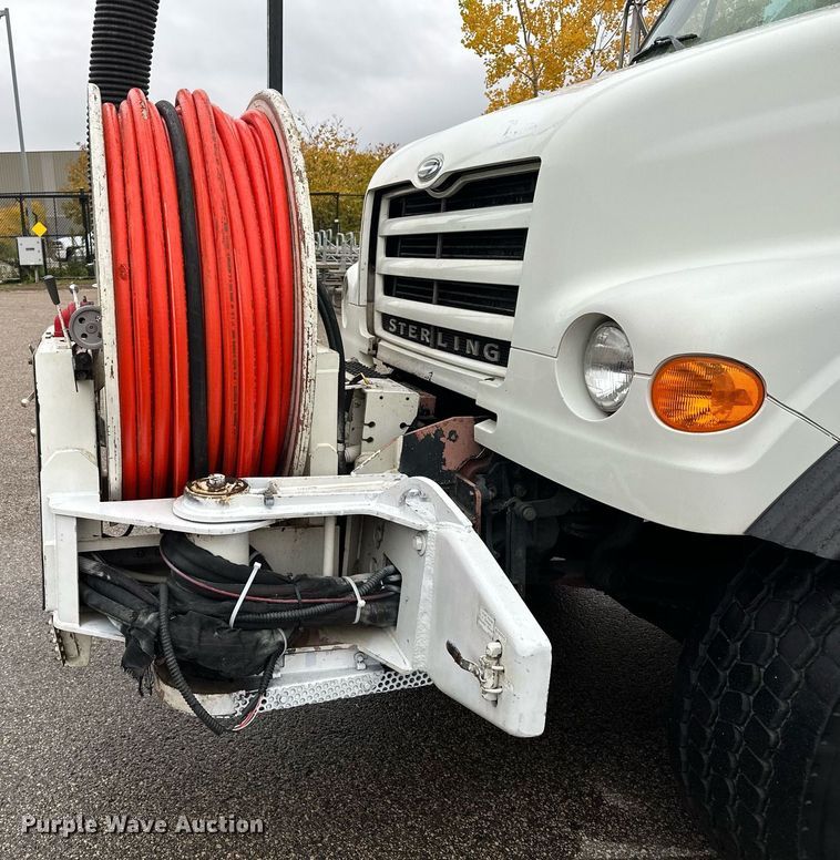 image for item MQ9503 2002 Sterling LT7501  sewer jetter truck