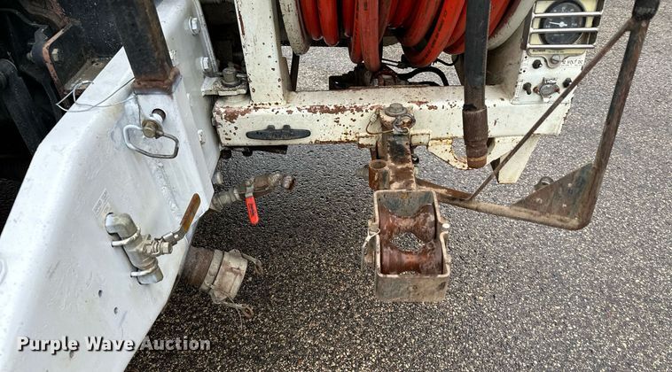 image for item MQ9503 2002 Sterling LT7501  sewer jetter truck