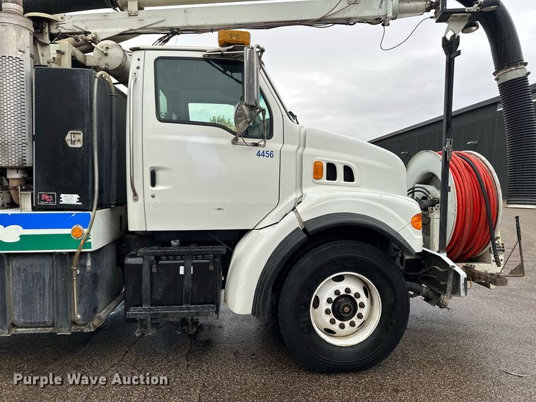 image for item MQ9503 2002 Sterling LT7501  sewer jetter truck