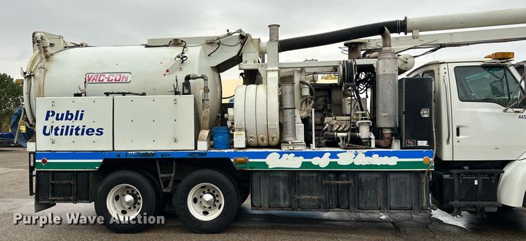 image for item MQ9503 2002 Sterling LT7501  sewer jetter truck