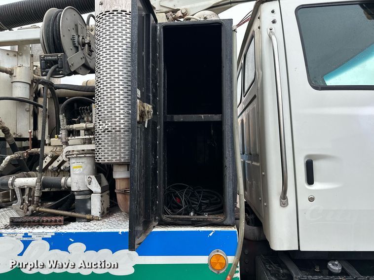 image for item MQ9503 2002 Sterling LT7501  sewer jetter truck