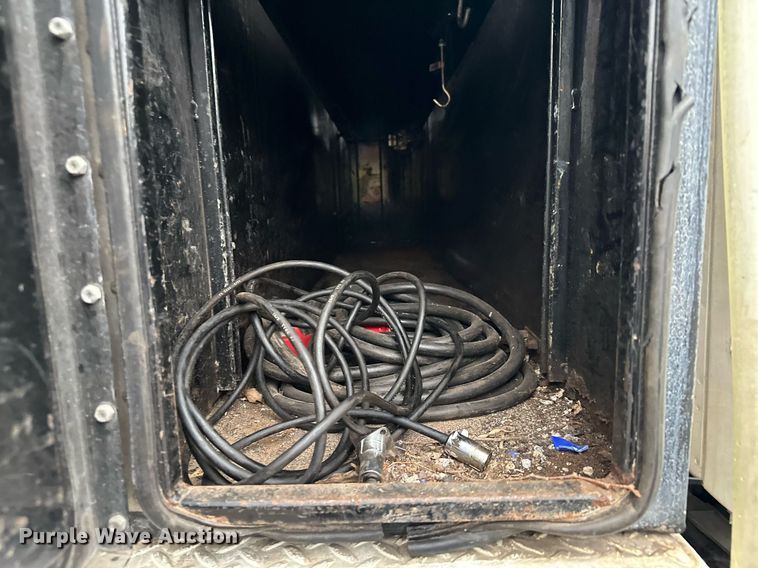 image for item MQ9503 2002 Sterling LT7501  sewer jetter truck