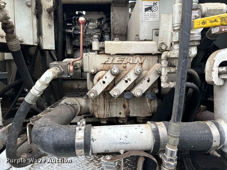 image for item MQ9503 2002 Sterling LT7501  sewer jetter truck