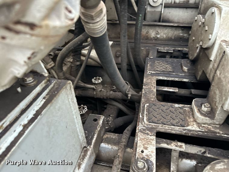 image for item MQ9503 2002 Sterling LT7501  sewer jetter truck