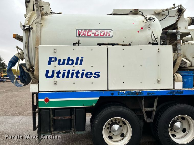 image for item MQ9503 2002 Sterling LT7501  sewer jetter truck